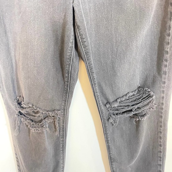 American Eagle Outfitters Mom Straight Jean Black Distressed Ankle Length Sz 16 - Picture 2 of 11